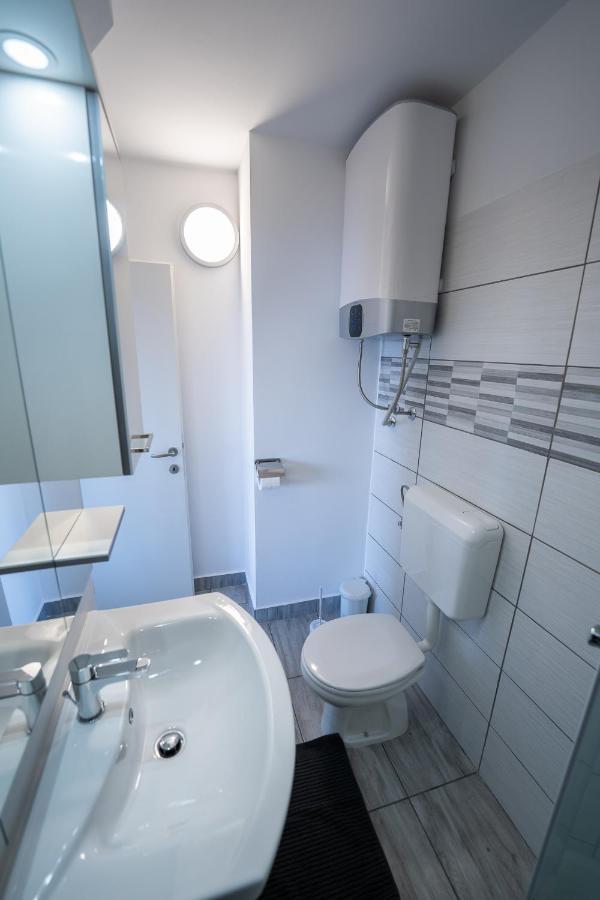 Bellevue Molet Apartments Копер Экстерьер фото