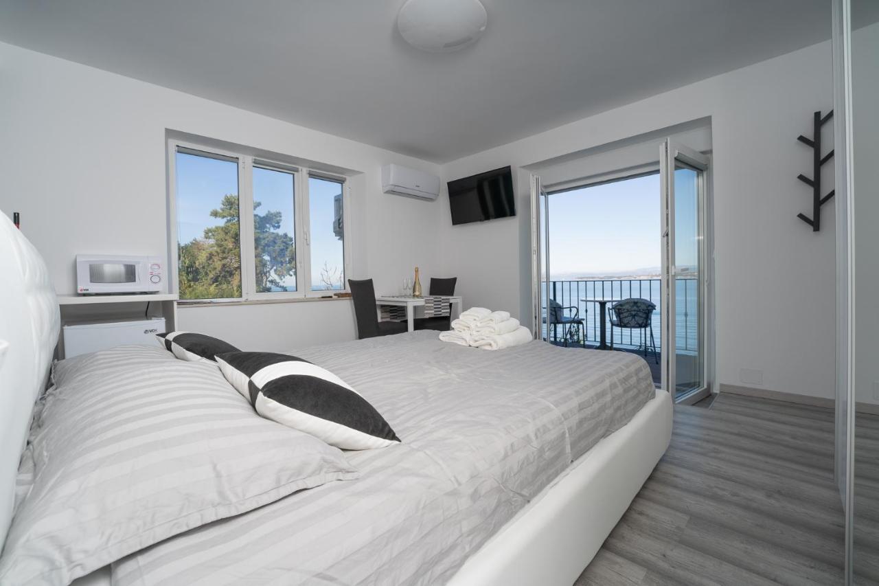 Bellevue Molet Apartments Копер Экстерьер фото