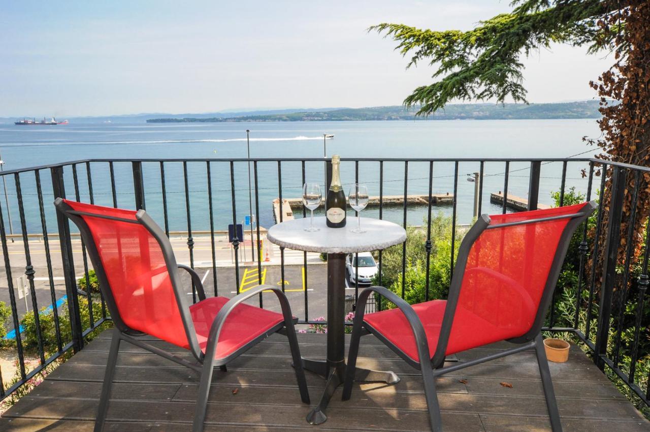 Bellevue Molet Apartments Копер Экстерьер фото