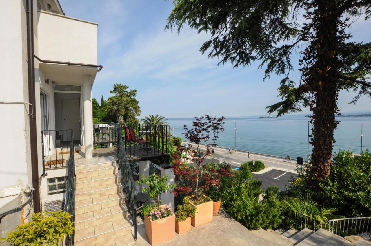 Bellevue Molet Apartments Копер Экстерьер фото