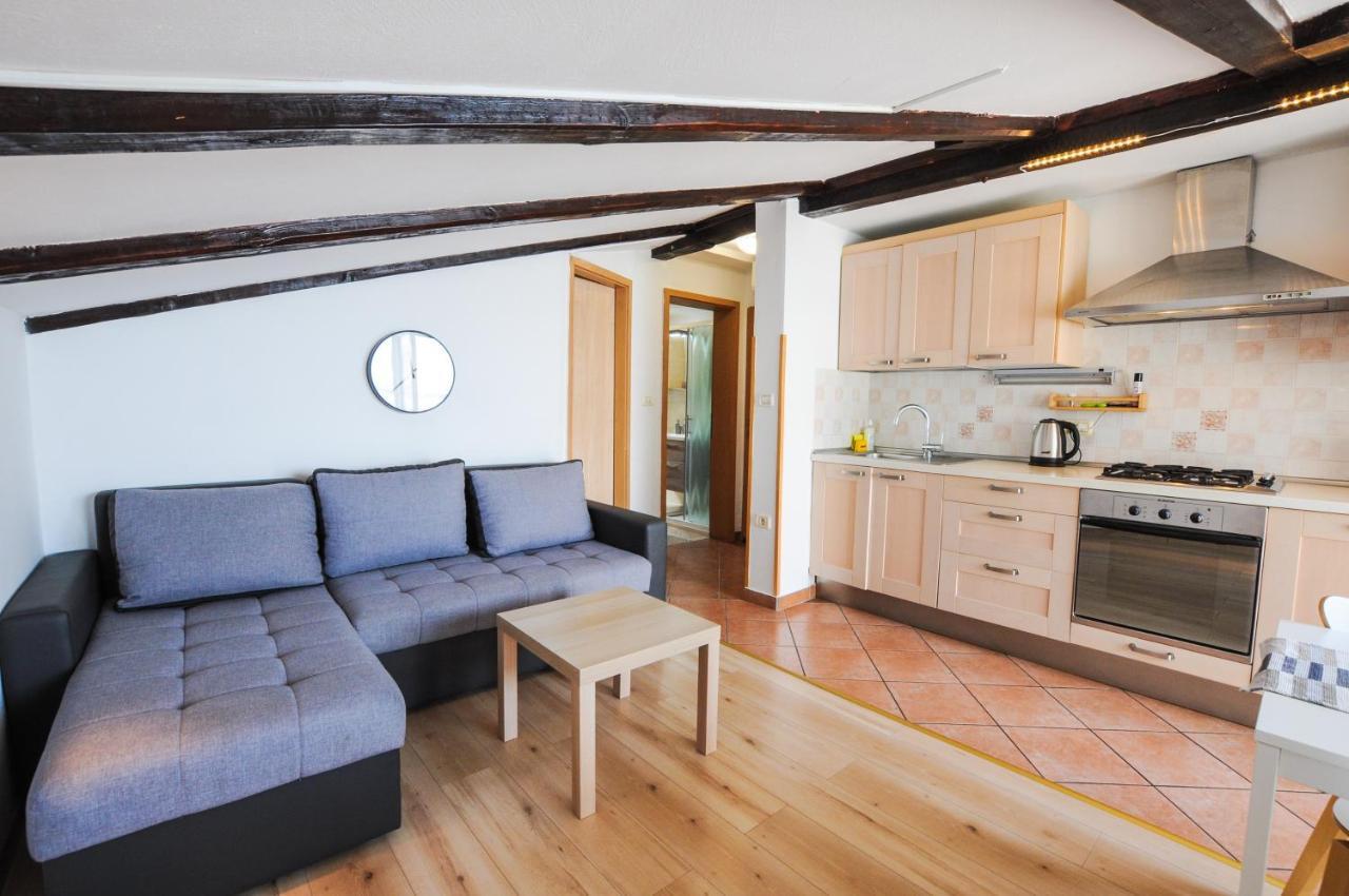 Bellevue Molet Apartments Копер Экстерьер фото