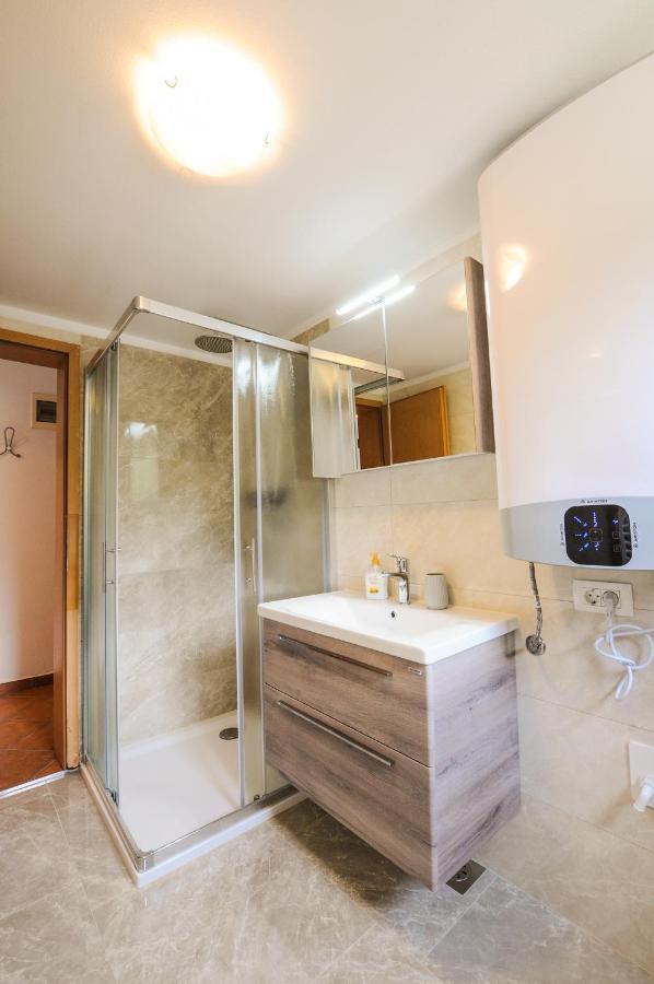 Bellevue Molet Apartments Копер Экстерьер фото
